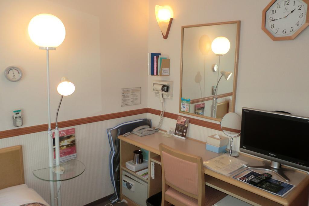 Toyoko Inn Tokyo Yamanote Sen Otsuka Eki Kita Guchi No 2 Kültér fotó