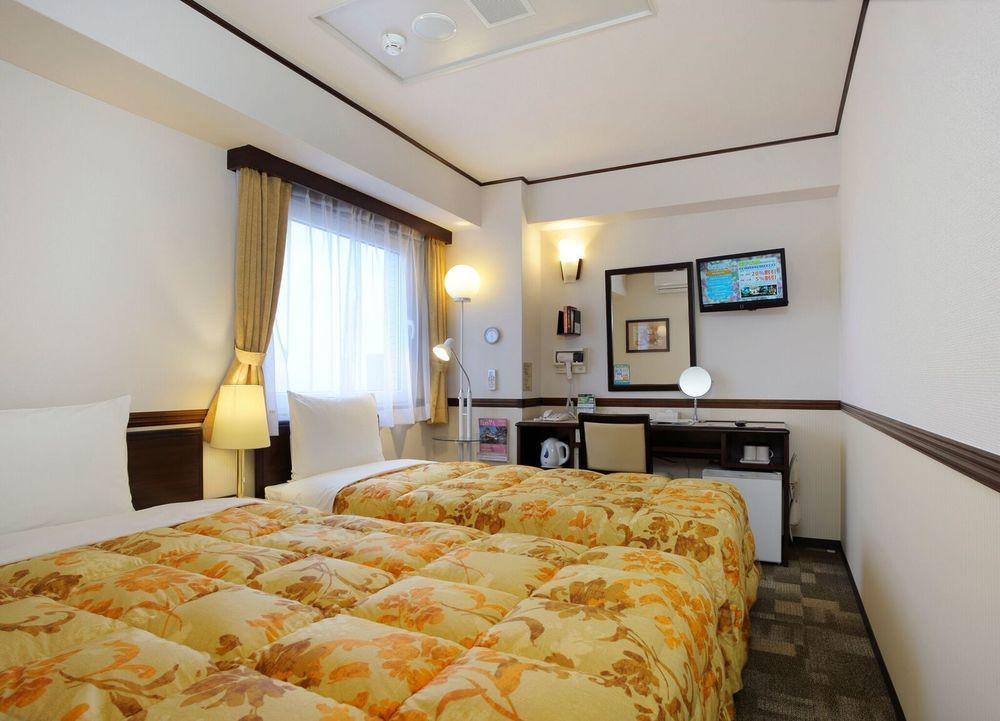 Toyoko Inn Tokyo Yamanote Sen Otsuka Eki Kita Guchi No 2 Kültér fotó