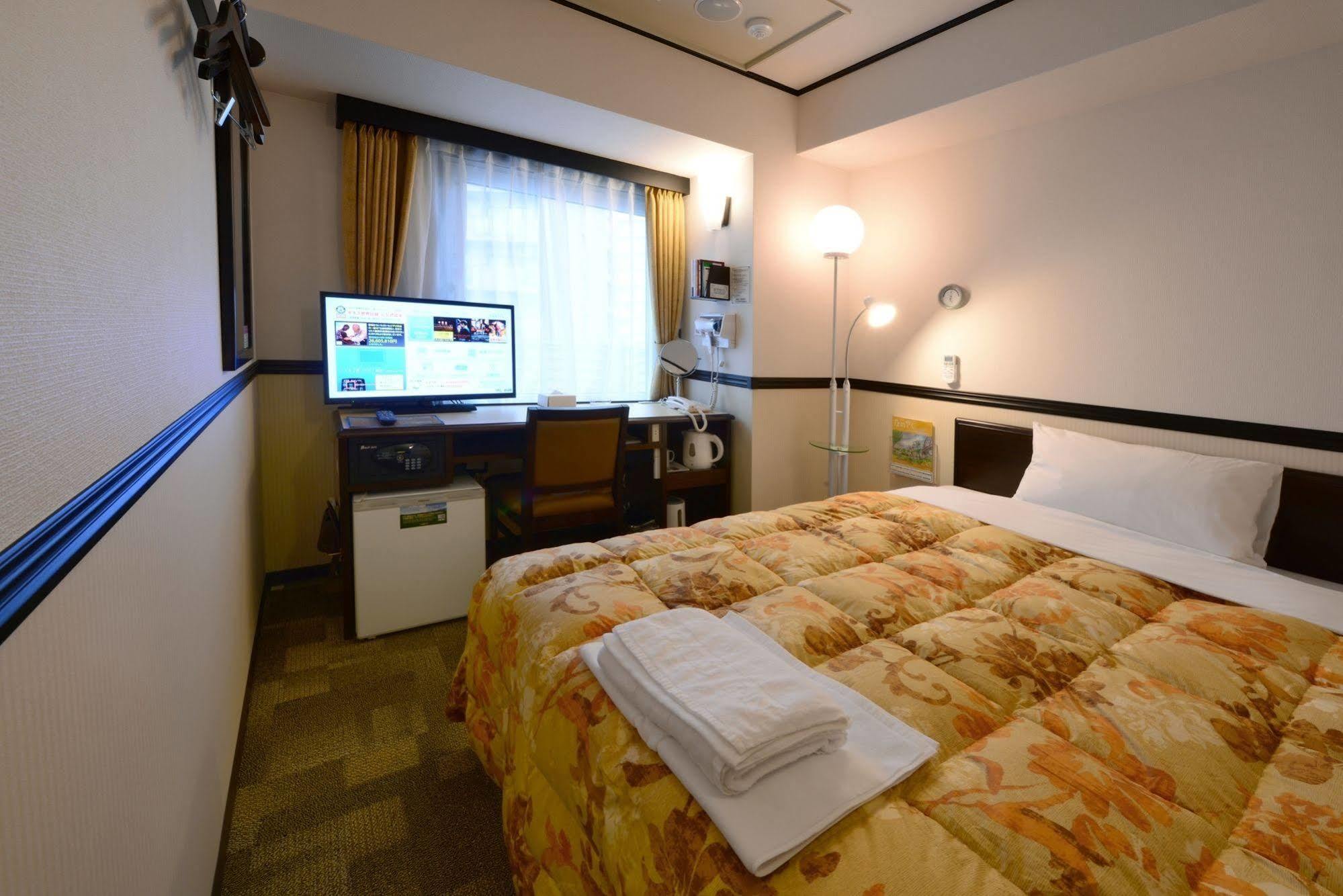 Toyoko Inn Tokyo Yamanote Sen Otsuka Eki Kita Guchi No 2 Kültér fotó